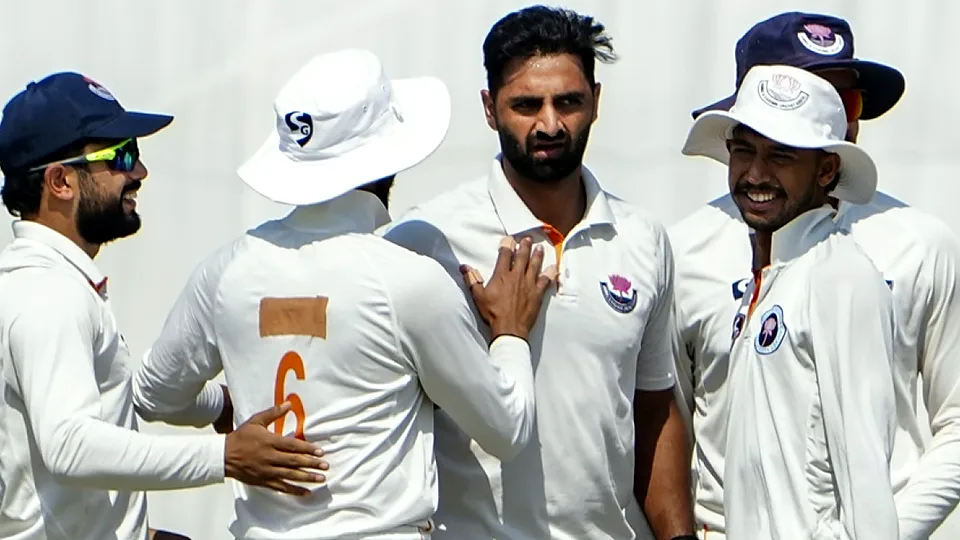 Bad Light, Worse Luck: Heaphy’s Grit Denies India A in Tight Finish